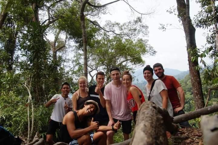 Pongo Guest House & Jungle Trekking Bukit Lawang Eksteriør billede